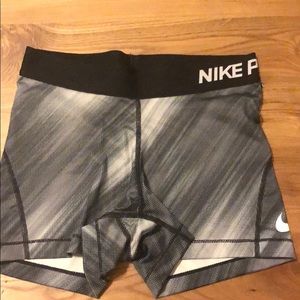 Women’s Nike Pro Dri-fit shorts size Small